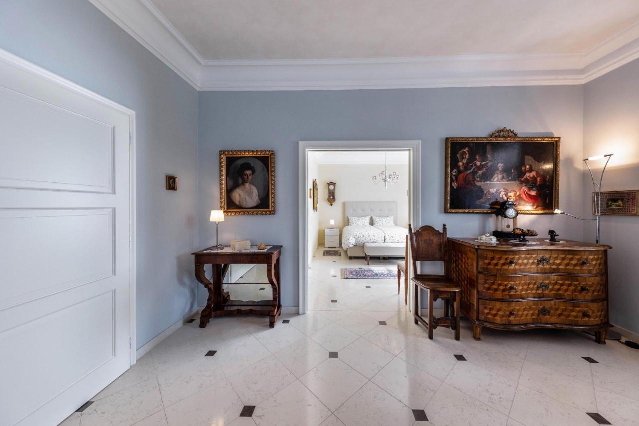 Villa Runkelstein ボルツァーノ エクステリア 写真